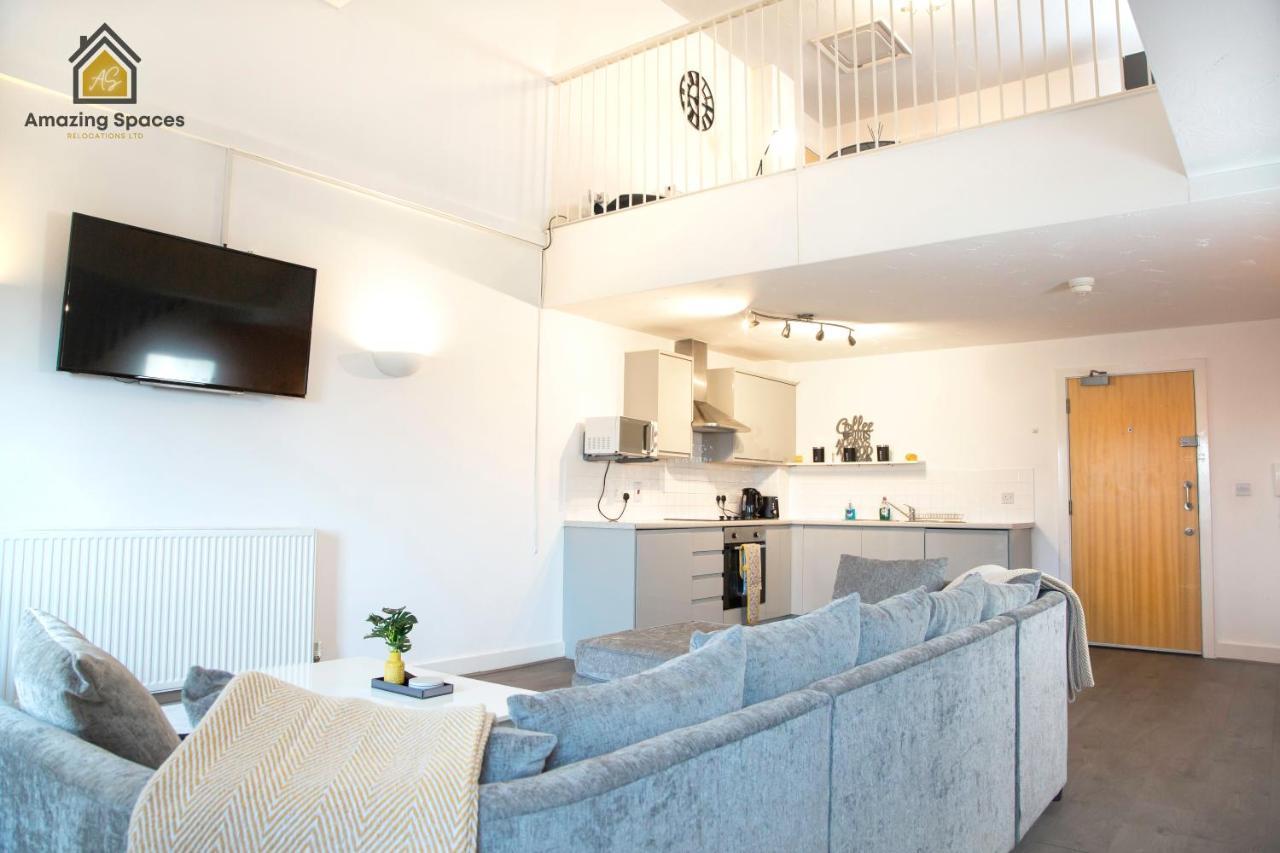 Large Unique 2 Bedroom Duplex Apartment With Private Parking & Free Wifi - Vat Qualifying By Amazing Spaces Relocations Ltd Warrington Zewnętrze zdjęcie