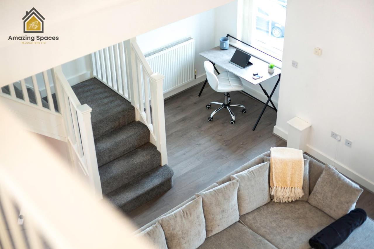Large Unique 2 Bedroom Duplex Apartment With Private Parking & Free Wifi - Vat Qualifying By Amazing Spaces Relocations Ltd Warrington Zewnętrze zdjęcie